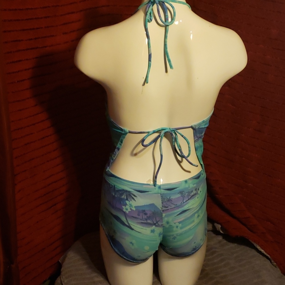Swimsuit - Picture 2 of 2